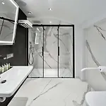 Doubletree By Hilton Hotel 4*