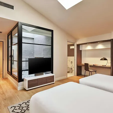 Doubletree By Hilton Hotel Trieste