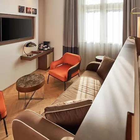 酒店 Doubletree By Hilton 4*