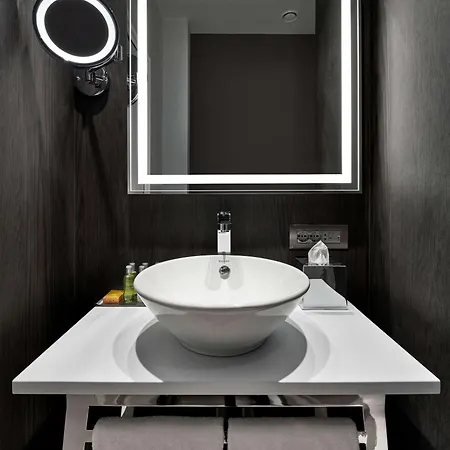 Doubletree By Hilton Hotel 4*