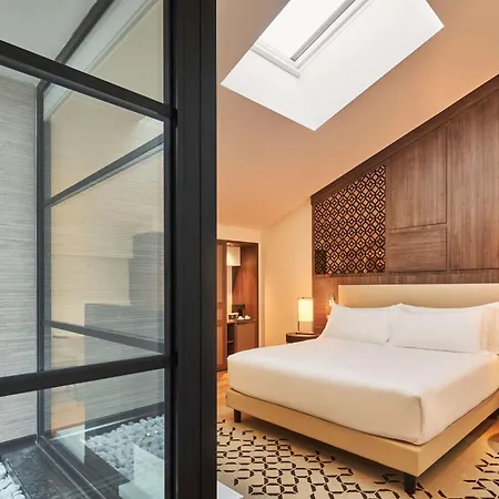 Doubletree By Hilton 4*