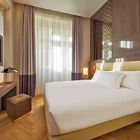 Doubletree By Hilton Trieszt