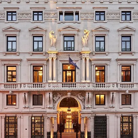 Doubletree By Hilton Hotel 4*