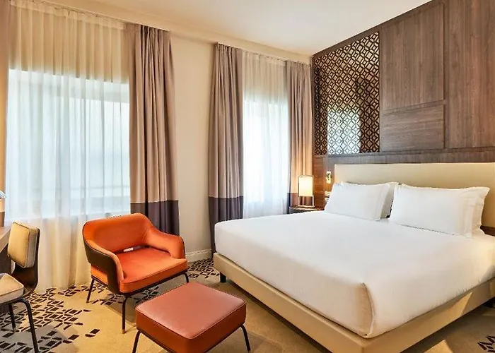 מלון Doubletree By Hilton טריאסטה