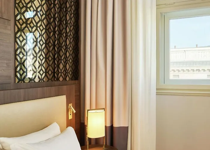 Doubletree By Hilton מלון 4*