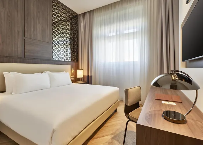 Doubletree By Hilton מלון