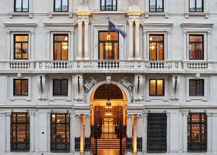 Hotel Doubletree By Hilton Trieste